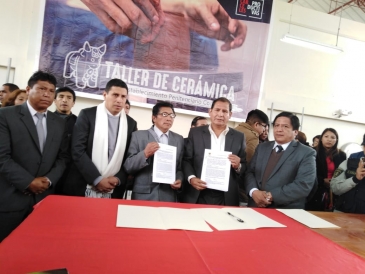 Inauguran talleres en el EP Cochamarca y firman convenio con la Cámara de Comercio de Cerro de Pasco