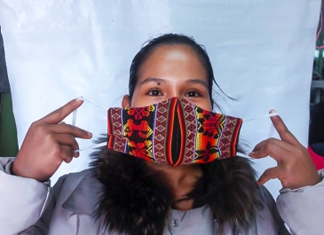 Ponen a la venta mascarillas y mamelucos elaborados por internos del penal Cusco Varones