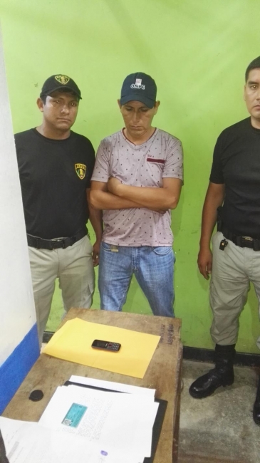 TRABAJADOR INPE ES INTERVENIDO CON CELULAR