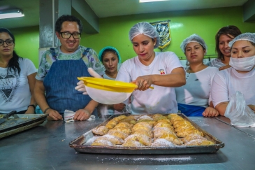 Chef Diego Alcántara inició capacitaciones “La libertad para aprender” en el EP Mujeres de Chorrillos