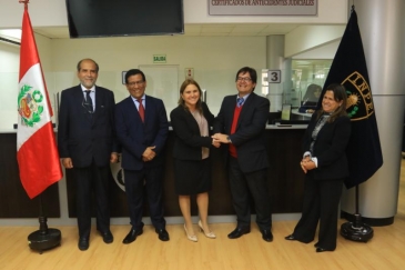 Ministra del MinjusDH visita el INPE