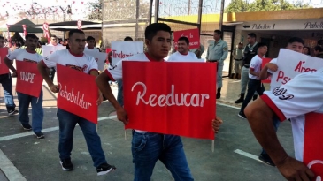 Penales de la Oficina Regional de Lima celebraron al Perú