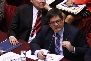 Presidente del INPE en el Congreso