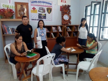 Internos del EP Puerto Maldonado se benefician con bibliomaletas