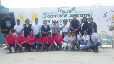 Premian a ganadoras de olimpiadas deportivas en el EP Mujeres Arequipa