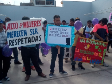 Oficina Regional Norte Chiclayo participa de pasacalle por el día de la mujer
