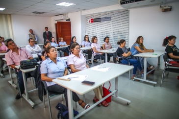 Profesionales penitenciarios participan del curso de masculinidades y violencia de género