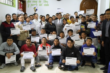 Internos del EP Lurigancho culminaron con éxito el taller de neuro oratoria