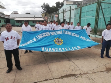 32 internos inician clases en instituto superior del EP Huancavelica