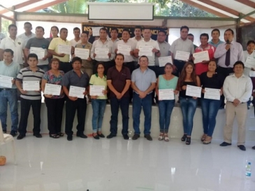 Servidores participan de taller de trabajo