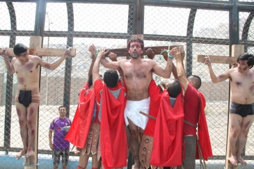 CON TANTA WAWAS Y VÍA CRUCIS INICIAN SEMANA SANTA EN E.P. MIGUEL CASTRO CASTRO
