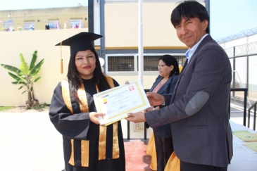 Internas del penal Anexo Chorrillos terminaron la educación básica