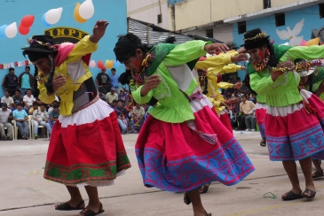 Fiesta y libertad en el penal de Ayacucho