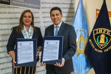 INPE firma convenio para beneficiar a internos de Lima