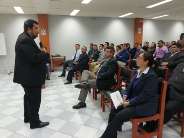 Servidores del EP Cajamarca participan de taller