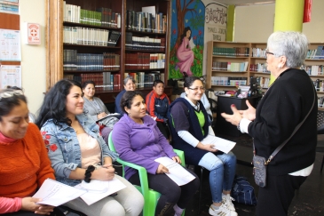 Manie Rey inicia taller de comunicación oral en el penal de Mujeres de Chorrillos