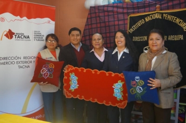 Inauguran taller de pintura en penal Tacna