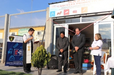 INPE inaugura bazar en el penal Huancayo