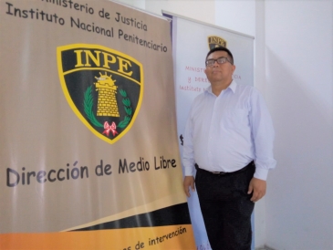 Profesional penitenciario participa en seminario internacional