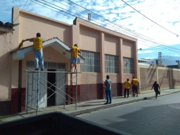 Sentenciados del Medio Libre de Huánuco realizan trabajos en asilo