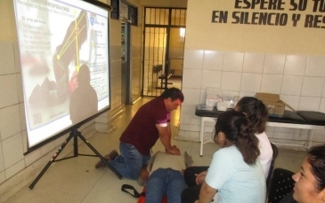 Servidores del penal Trujillo Varones participan en taller