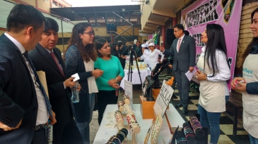 Inauguran talleres de trabajo en el penal Mujeres Chorrillos