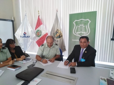 Inpe y Gendarmería de Chile firman acta en beneficio de la resocialización