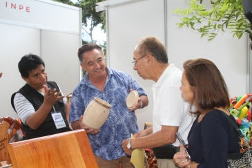 EP Chanchamayo sorprende a visitantes en feria de productores agro-exportadores