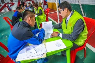 Realizan campaña de orientación legal gratuita en el penal de Lurigancho