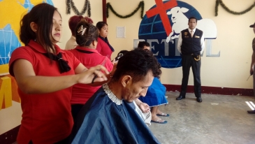 INPE realiza primera campaña de corte de pelo a internos del EP Chiclayo