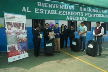 Bibliomaletas inician recorrido por el sur