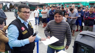 Entregan documentos a internos de Trujillo