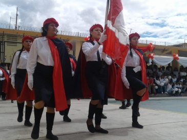 Internos de diversos penales participaron en desfile por fiestas patrias