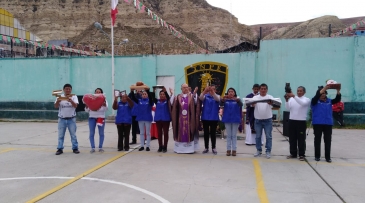 CARDENAL BARRETO CELEBRÓ MISA EN PENAL LA OROYA