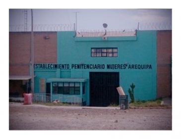 Siete internas egresan del penal Mujeres Arequipa por gracia presidencial