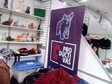 Inpe participan en feria nacional de artesanía “De Nuestras Manos 2019” en Miraflores