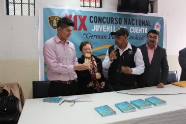 Interno ocupa tercer lugar en concurso nacional de cuento