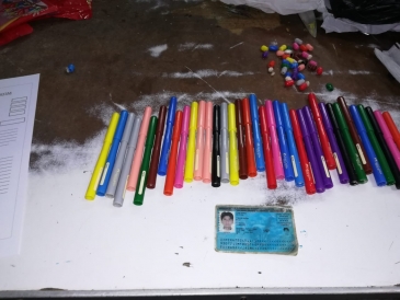 Tratan de ingresar supuesta droga en plumones