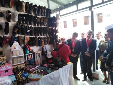 Oficina regional sur del Inpe inaugura feria por Día de la Madre