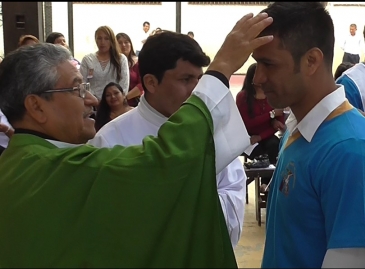 Internos  de Huacho reciben sacramentos