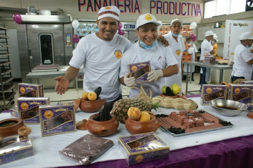 Cinco mil kilos de turrón &quot;El Moradito&quot;