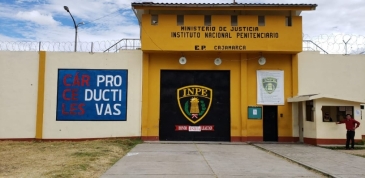 Realizan operativo de requisa en el penal de Cajamarca