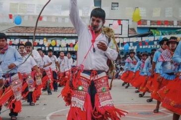 Fiesta y libertad en el penal de Ayacucho