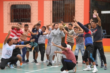Preparativos para premiación de concurso