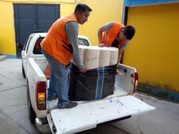 Inpe y municipalidad de Andahuaylas confeccionan 4 mil bolsas ecológicas