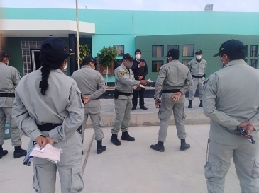 Penal de Camaná recibe materiales de limpieza y equipos de bioseguridad