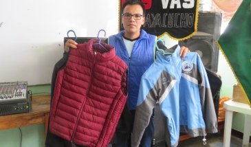 Región Centro Huancayo firma contrato con interno para confección de uniformes