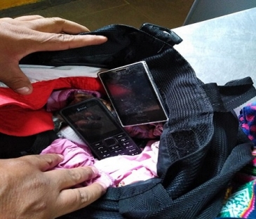 Madre trata de ingresar con celulares al penal de Huánuco