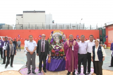 Señor de los Milagros recorre y bendice EP Callao