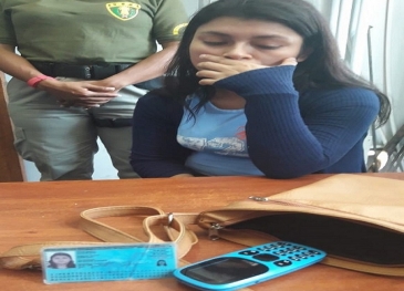 Personal del EP Chimbote incautó teléfono celular a visitante